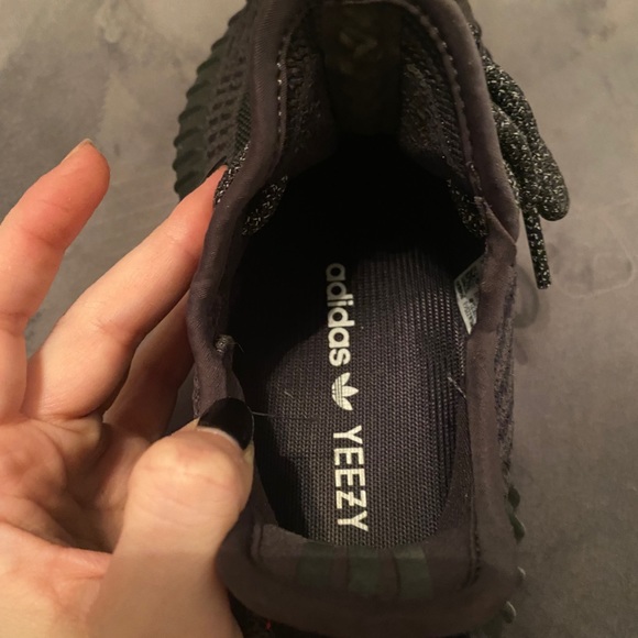 YEEZY 350 BLACK REFLECTIVE - Picture 5 of 7